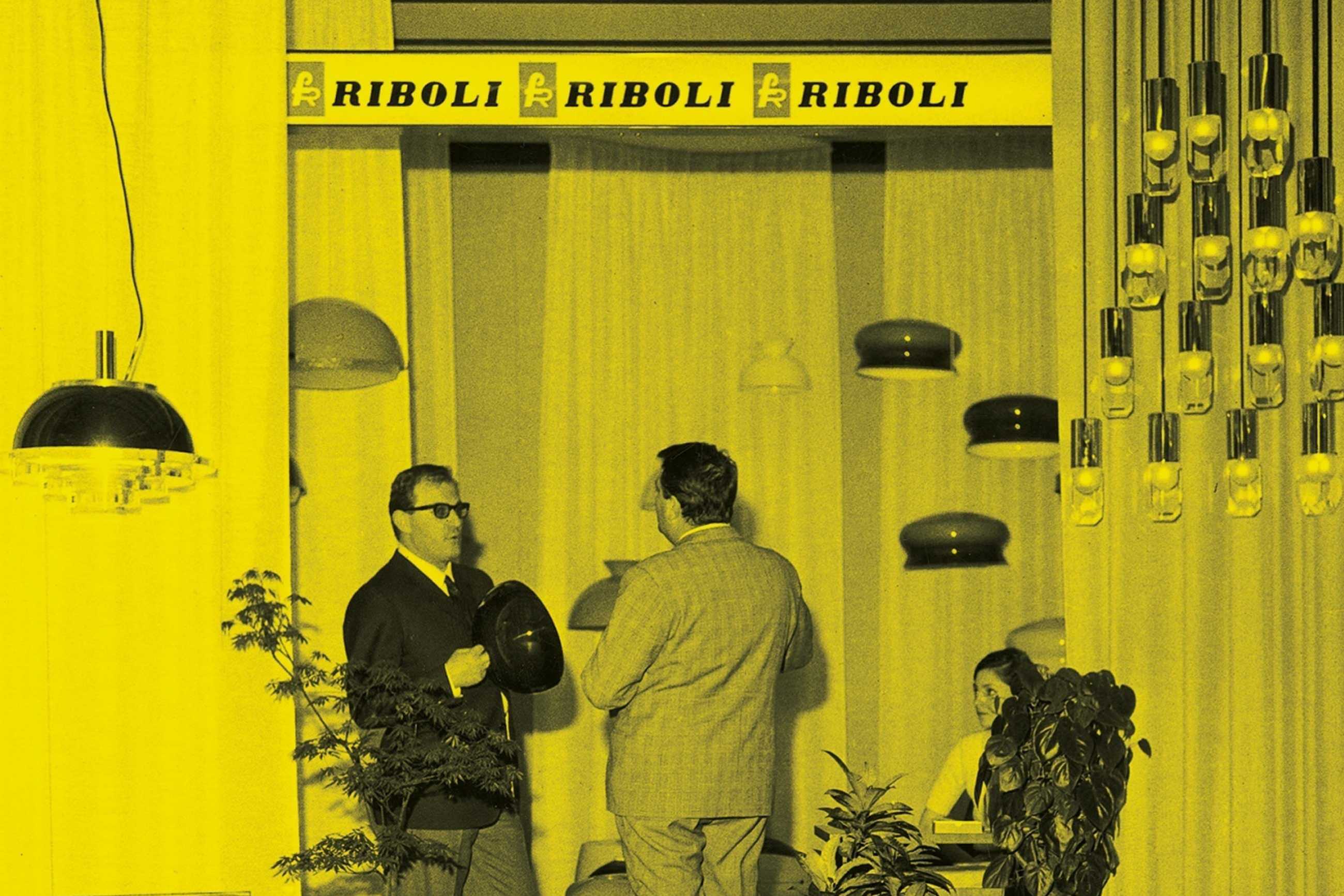 Franco Riboli nello stand RIBOLI alla Fiera Campionaria di Milano del 1964